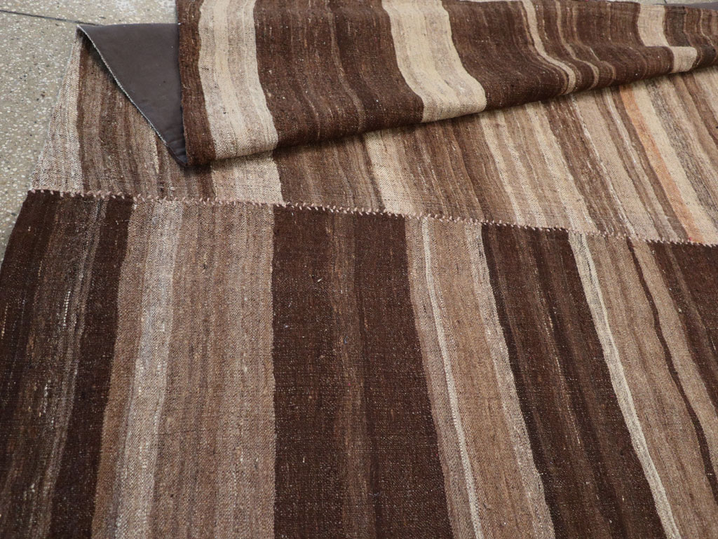 Contemporary Persian Flatweave Kilim Small Room Size Carpet, No.30181 - Galerie Shabab