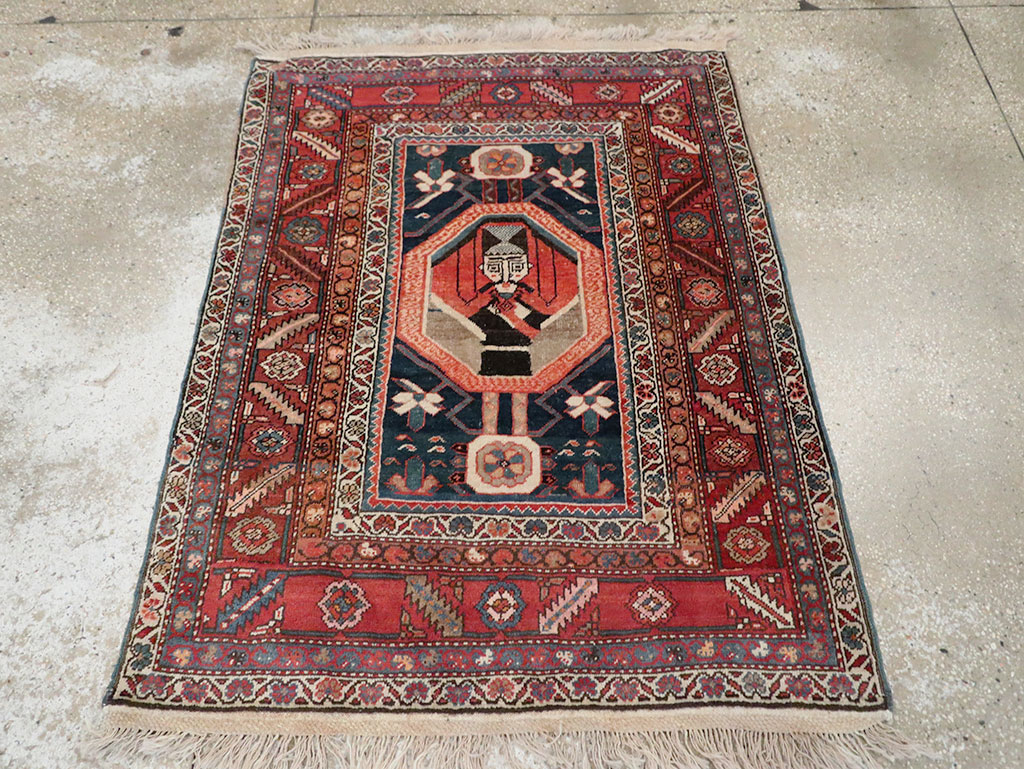 Antique Persian Bakshaish Rug, No.30189 - Galerie Shabab