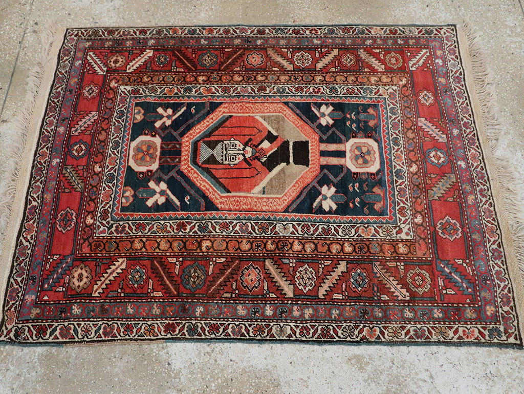 Antique Persian Bakshaish Rug, No.30189 - Galerie Shabab