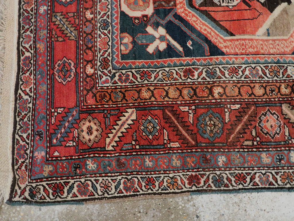 Antique Persian Bakshaish Rug, No.30189 - Galerie Shabab