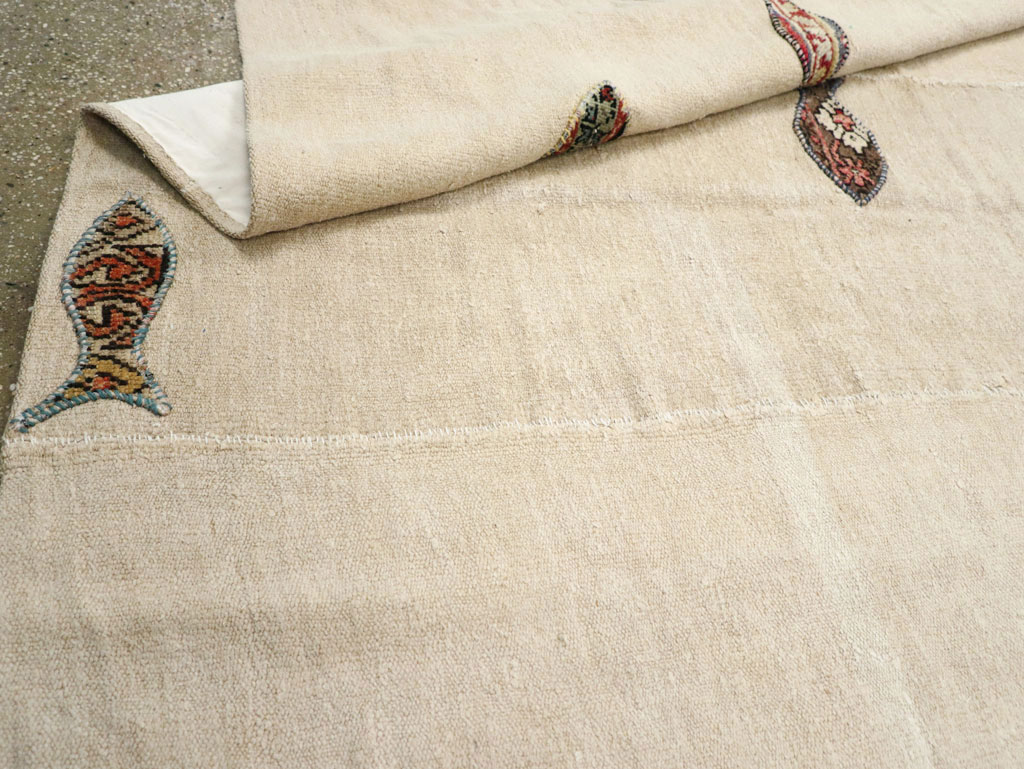 Modern Turkish Flatweave Accent Rug, No.30196 - Galerie Shabab