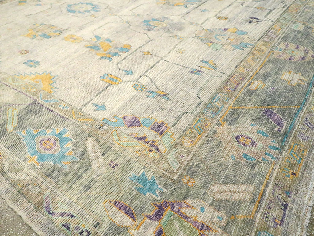 Contemporary Turkish Oushak Large Room Size Carpet, No.30202 - Galerie Shabab