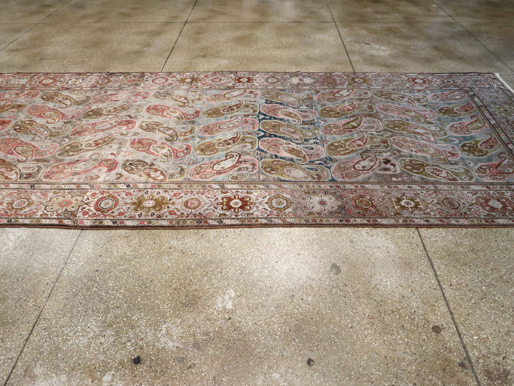 Antique Persian Malayer Gallery Carpet, No.30208 - Galerie Shabab