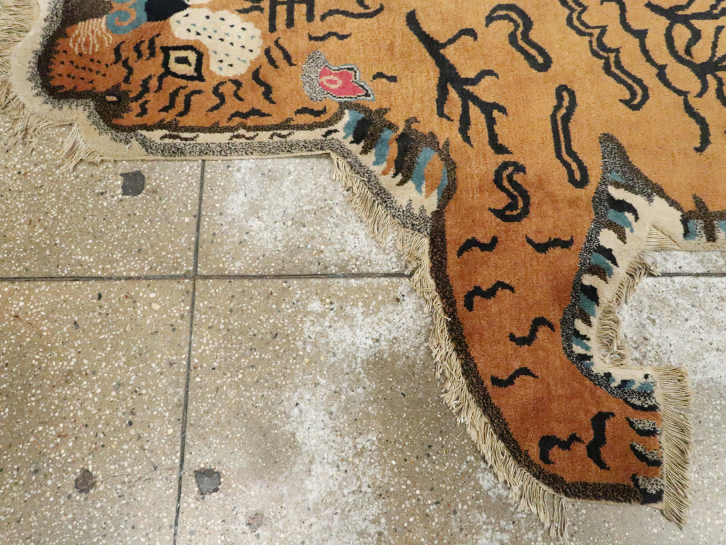 Vintage Pictorial Tibetan Rug, No.30210 - Galerie Shabab