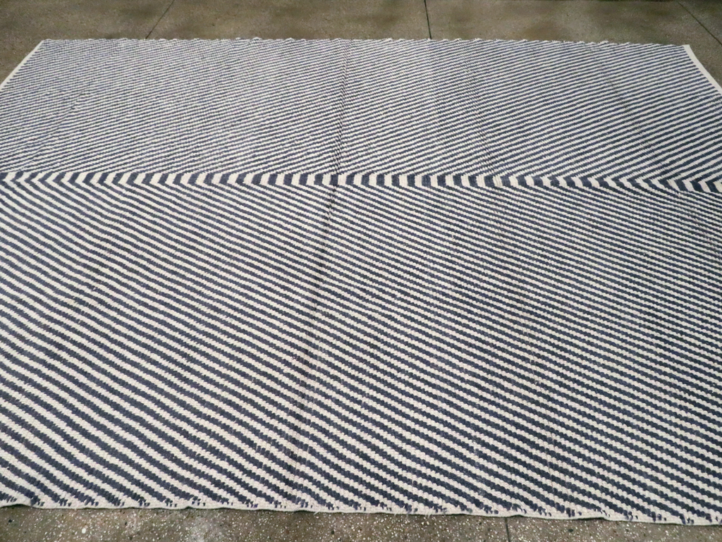 Modern Turkish Room Size Carpet, No.30216 - Galerie Shabab