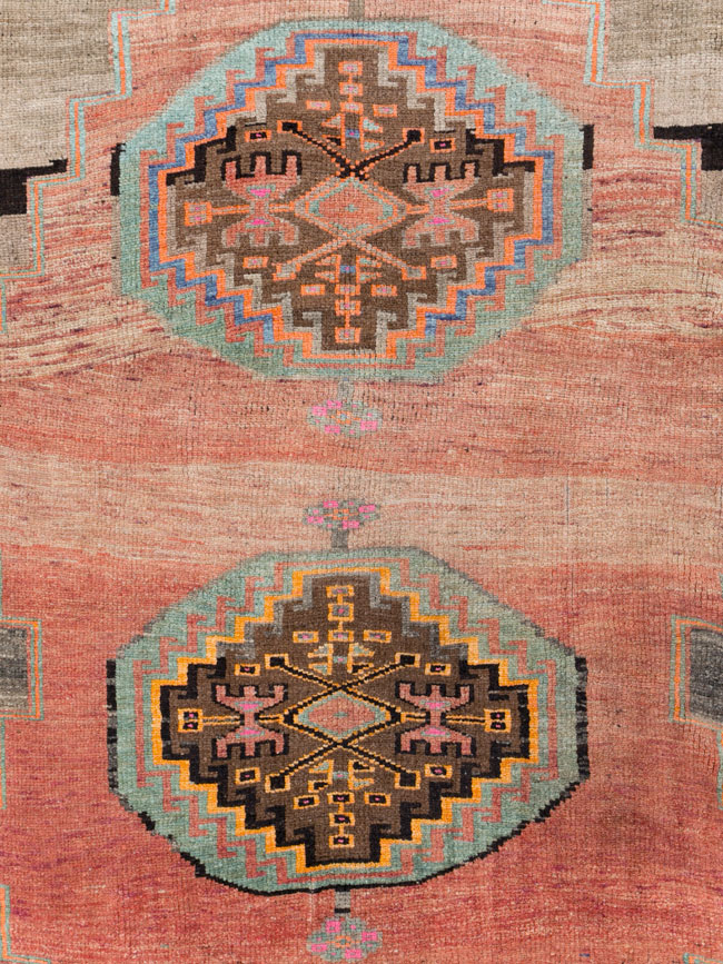 Vintage Anatolian Carpet, No.30227 - Galerie Shabab