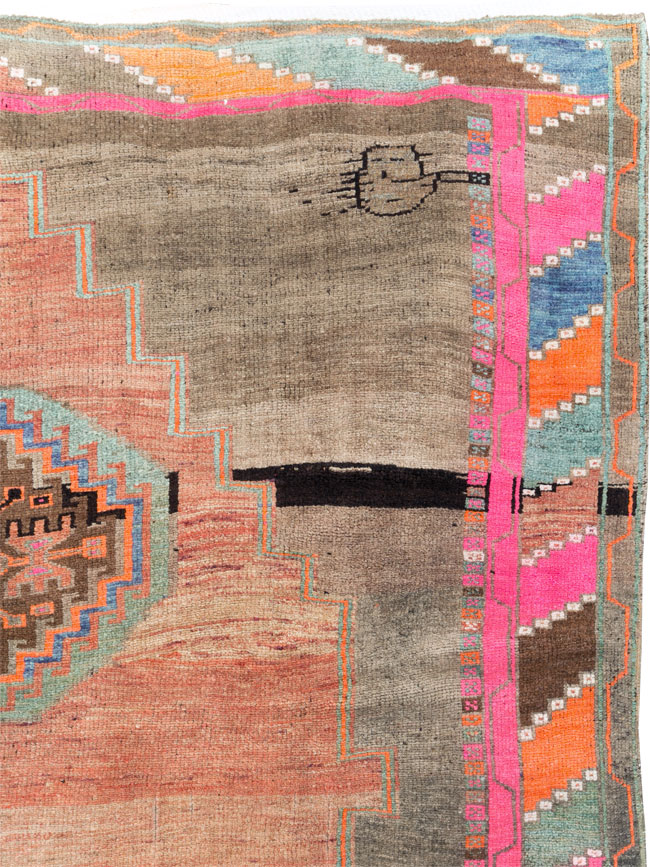 Vintage Anatolian Carpet, No.30227 - Galerie Shabab