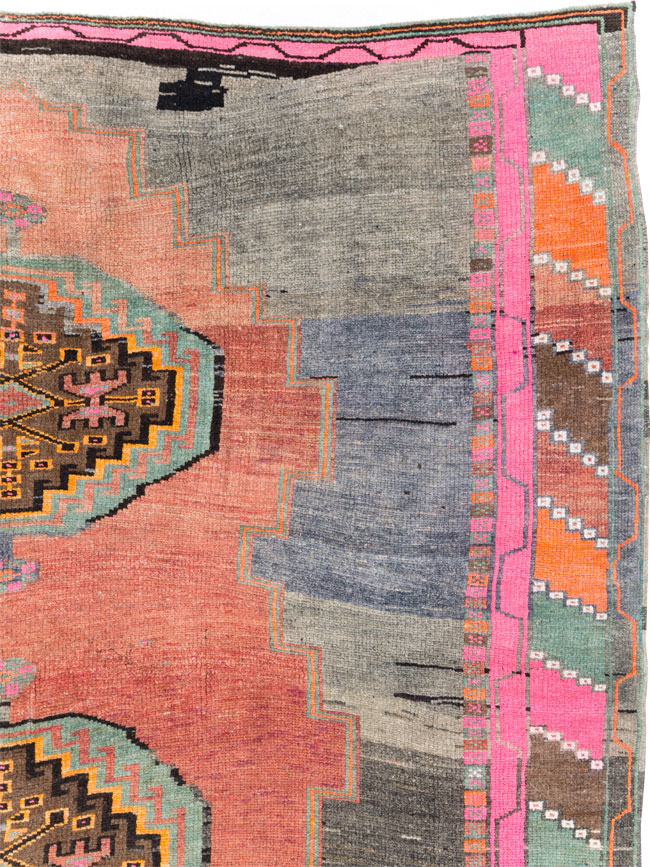 Vintage Anatolian Carpet, No.30227 - Galerie Shabab