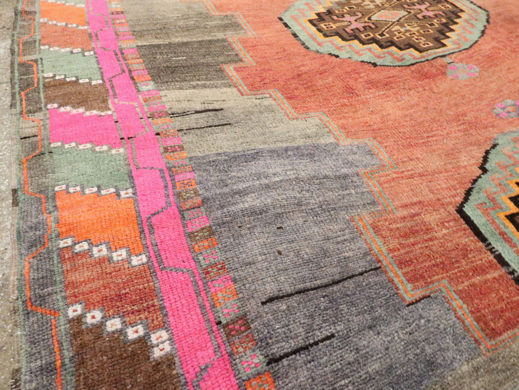 Vintage Anatolian Carpet, No.30227 - Galerie Shabab