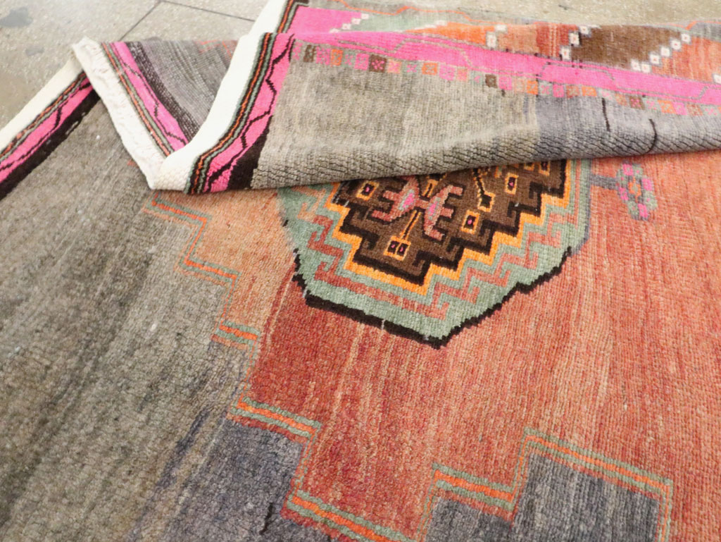 Vintage Anatolian Carpet, No.30227 - Galerie Shabab