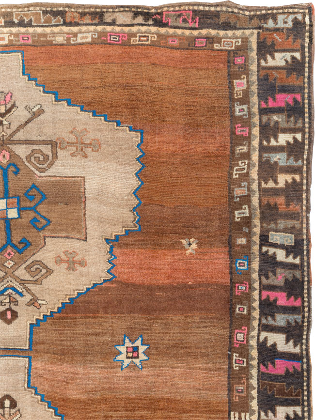 Vintage Anatolian Carpet, No.30232 - Galerie Shabab