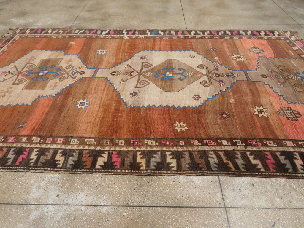 Vintage Anatolian Carpet, No.30232 - Galerie Shabab