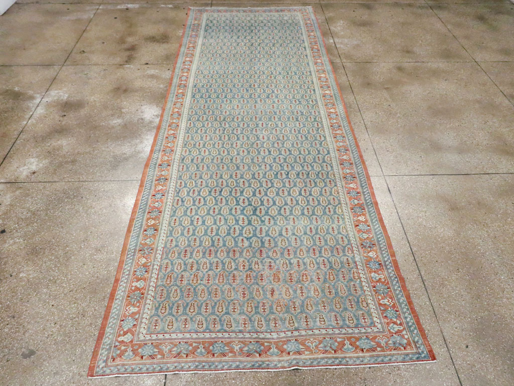 Vintage Persian Malayer Gallery Carpet, No.30233 - Galerie Shabab
