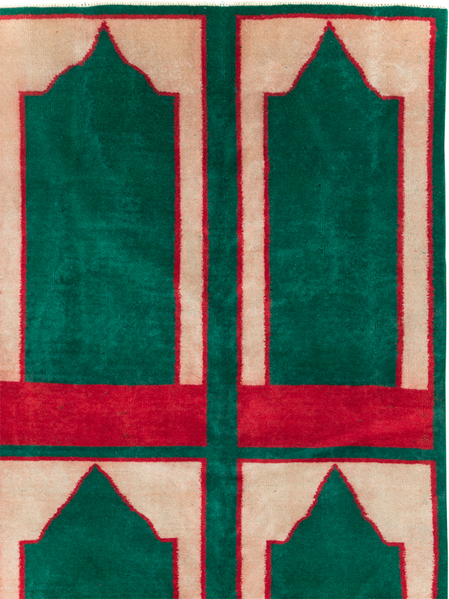 Vintage Turkish Art Deco Style Small Room Size Carpet, No.30237 - Galerie Shabab