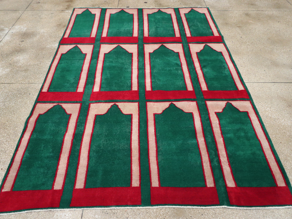 Vintage Turkish Art Deco Style Small Room Size Carpet, No.30237 - Galerie Shabab