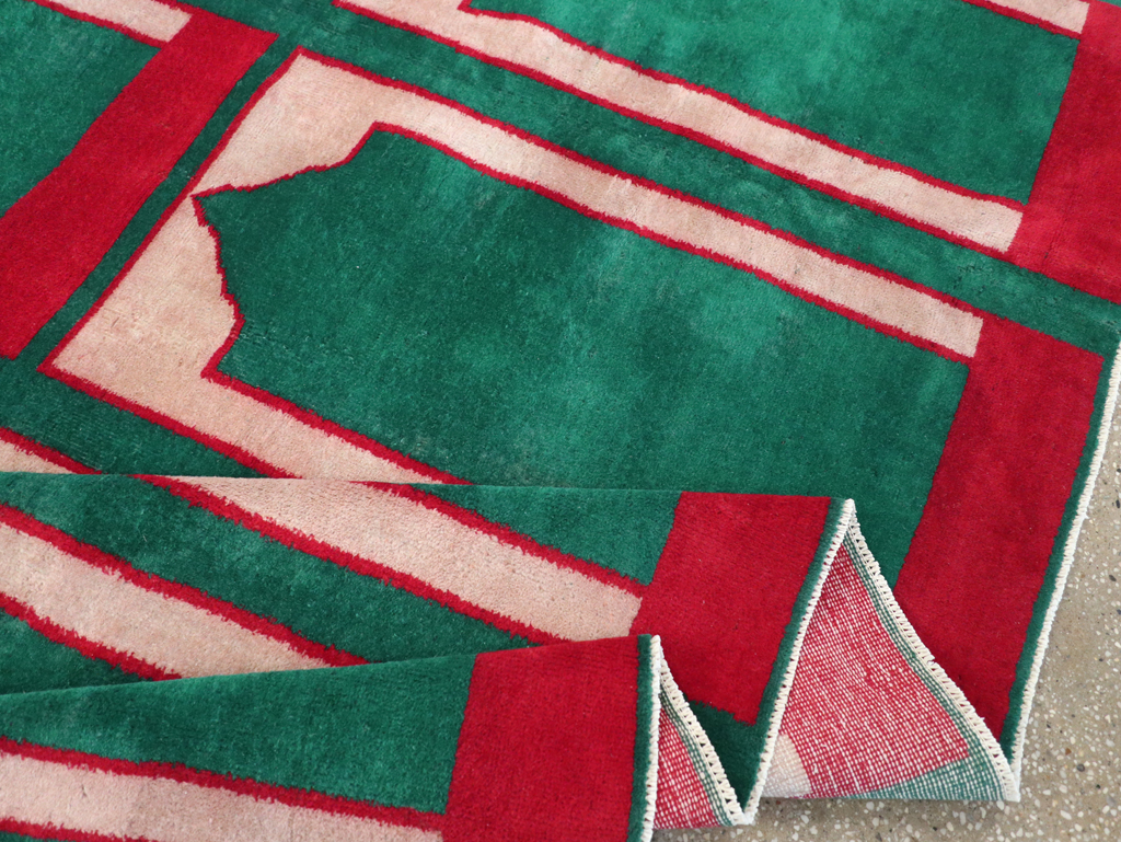 Vintage Turkish Art Deco Style Small Room Size Carpet, No.30237 - Galerie Shabab