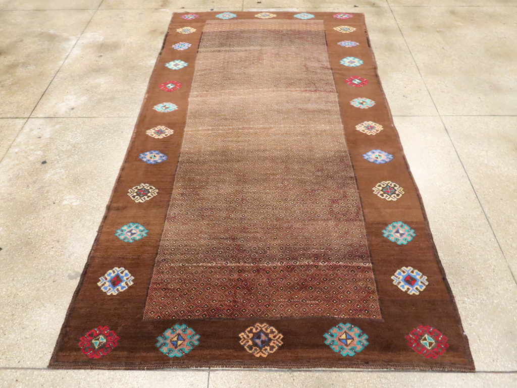 Vintage Turkish Anatolian Gallery Carpet, No.30244 - Galerie Shabab
