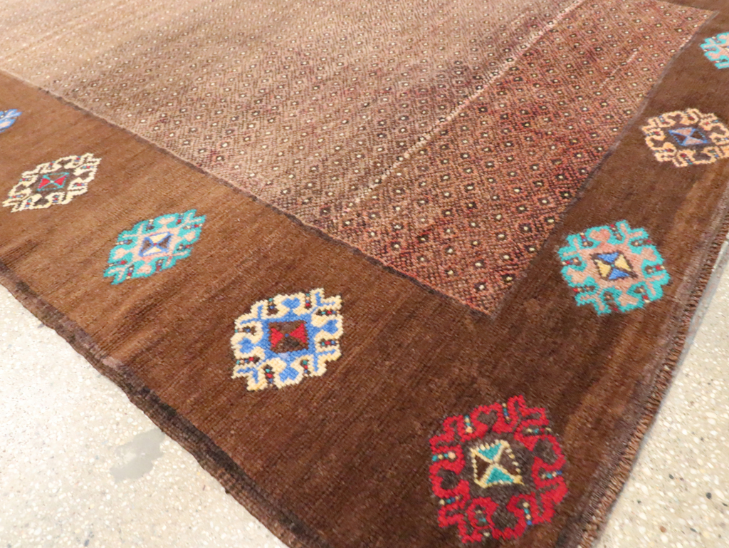 Vintage Turkish Anatolian Gallery Carpet, No.30244 - Galerie Shabab