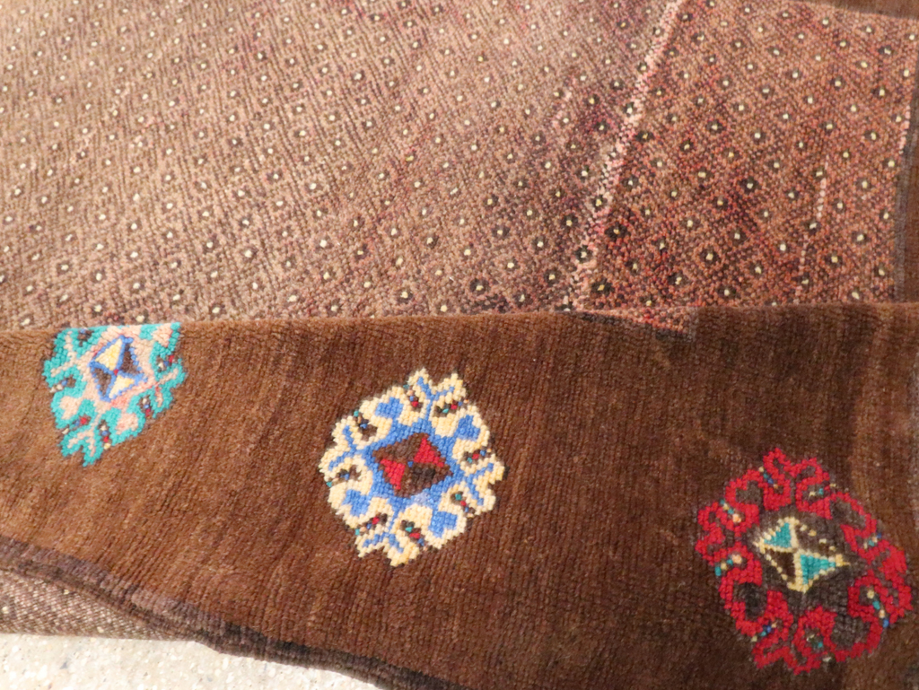 Vintage Turkish Anatolian Gallery Carpet, No.30244 - Galerie Shabab