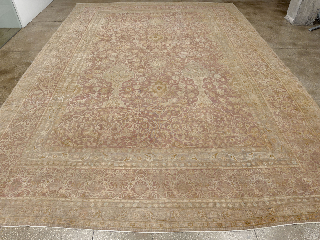 Antique Persian Tabriz Oversize Carpet, No.30247 - Galerie Shabab