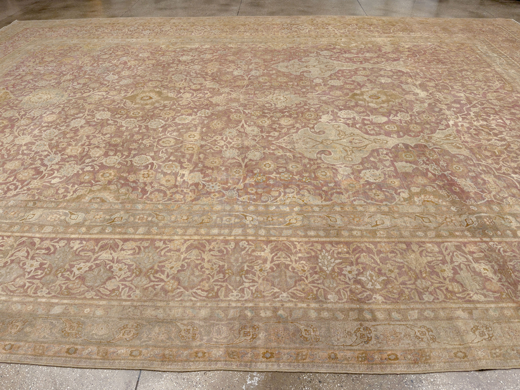 Antique Persian Tabriz Oversize Carpet, No.30247 - Galerie Shabab