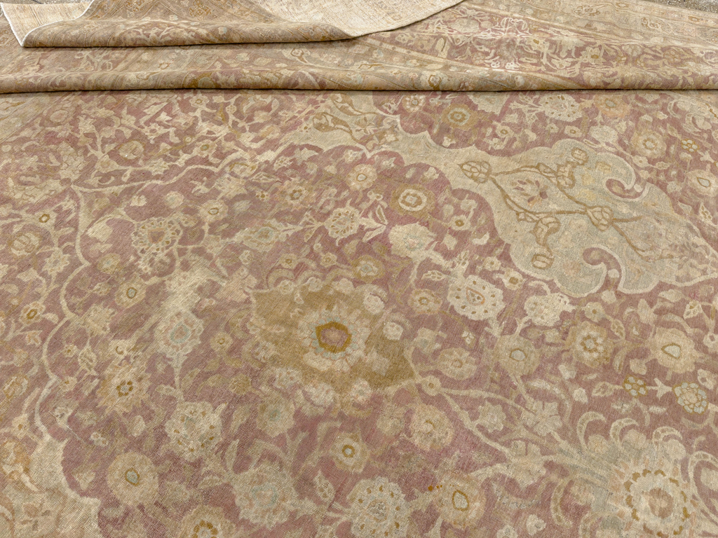 Antique Persian Tabriz Oversize Carpet, No.30247 - Galerie Shabab