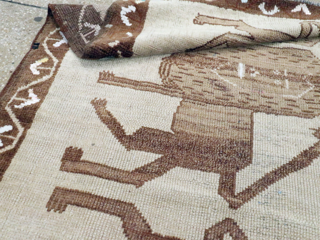 Vintage Turkish Anatolian Pictorial Accent Rug, No.30249 - Galerie Shabab