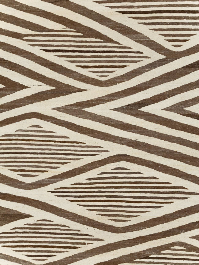 Swedish Inspired Modern Turkish Flatweave Kilim Large Carpet, No.30251 - Galerie Shabab