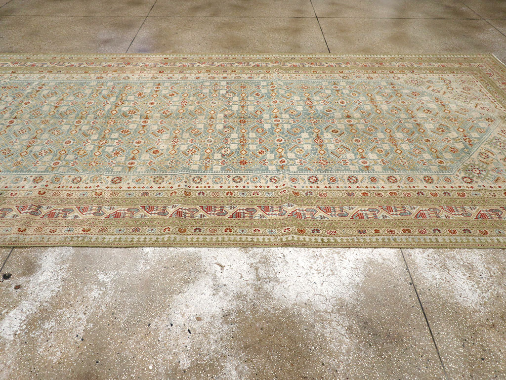 Antique Persian Malayer Gallery Carpet, No.30255 - Galerie Shabab