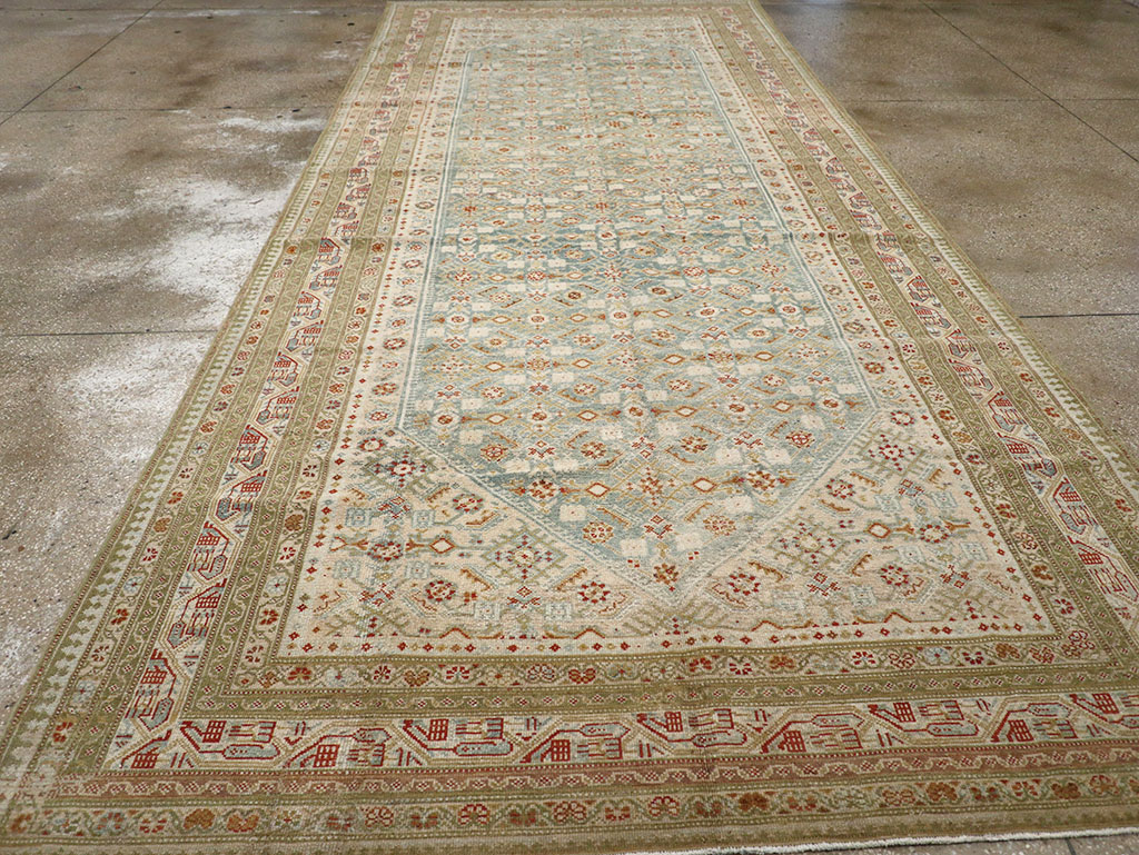 Antique Persian Malayer Gallery Carpet, No.30255 - Galerie Shabab