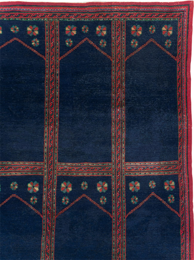 Vintage Turkish Anatolian Square Room Size Carpet, No.30259 - Galerie Shabab