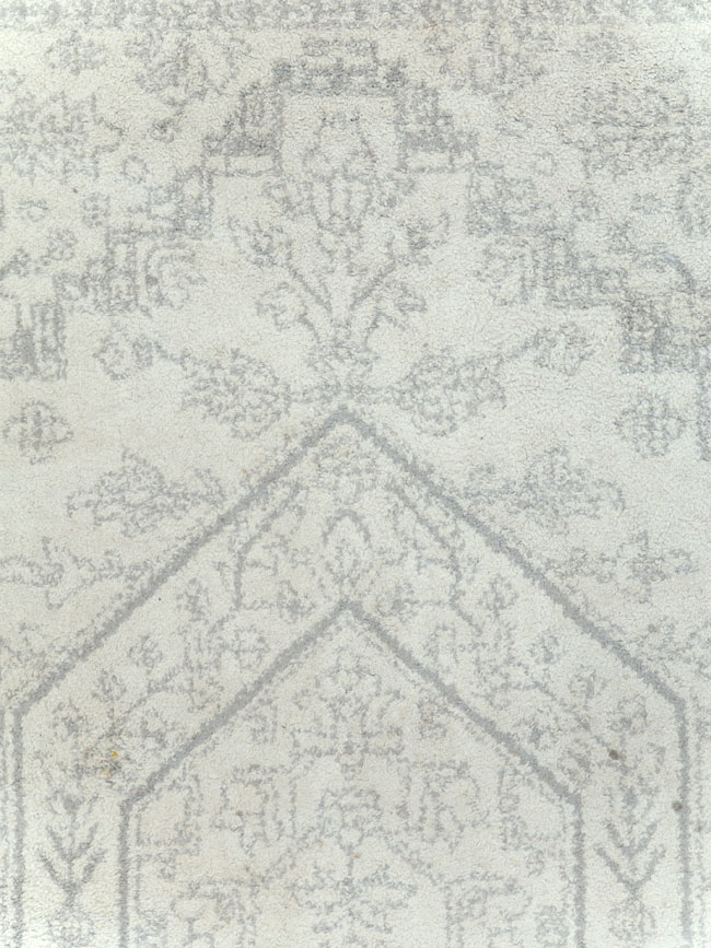 Contemporary Persian Heriz Inspired Turkish Accent Carpet, No.30260 - Galerie Shabab