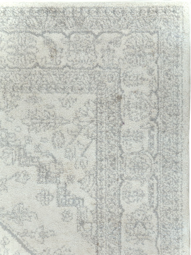 Contemporary Persian Heriz Inspired Turkish Accent Carpet, No.30260 - Galerie Shabab
