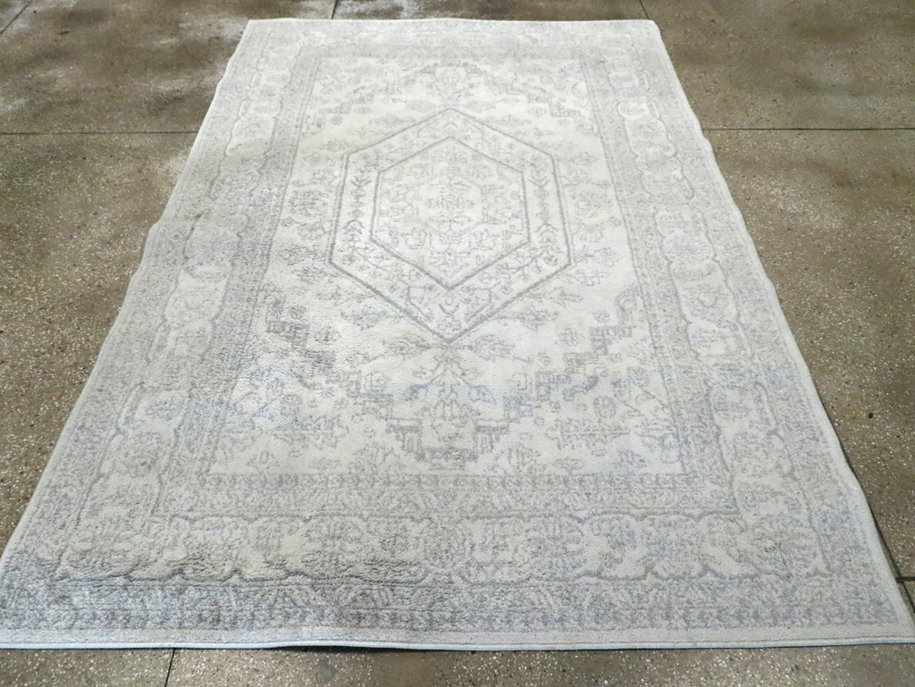 Contemporary Persian Heriz Inspired Turkish Accent Carpet, No.30260 - Galerie Shabab
