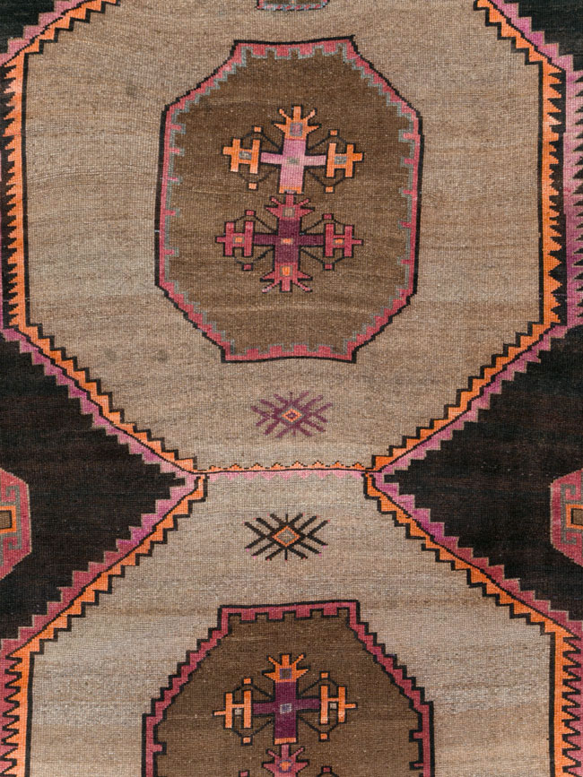 Vintage Turkish Anatolian Carpet, No.30264 - Galerie Shabab