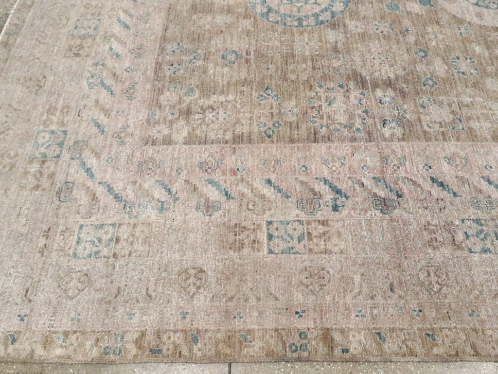 Modern East Turkestan Khotan Room Size Carpet, No.30268 - Galerie Shabab