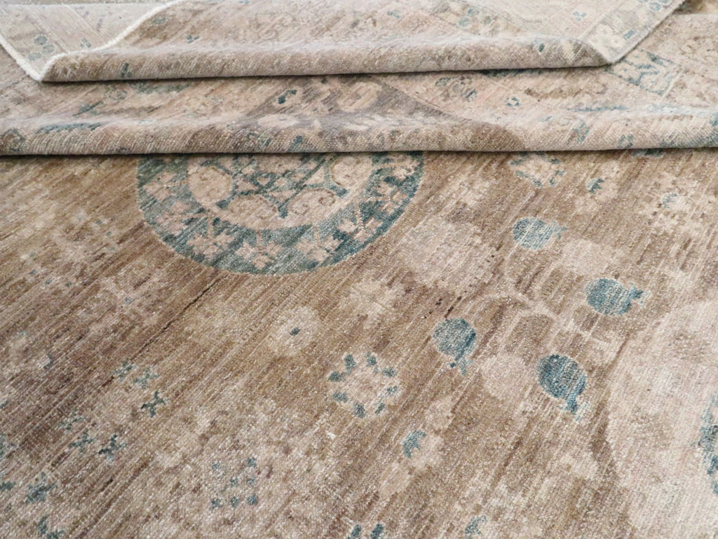 Modern East Turkestan Khotan Room Size Carpet, No.30268 - Galerie Shabab