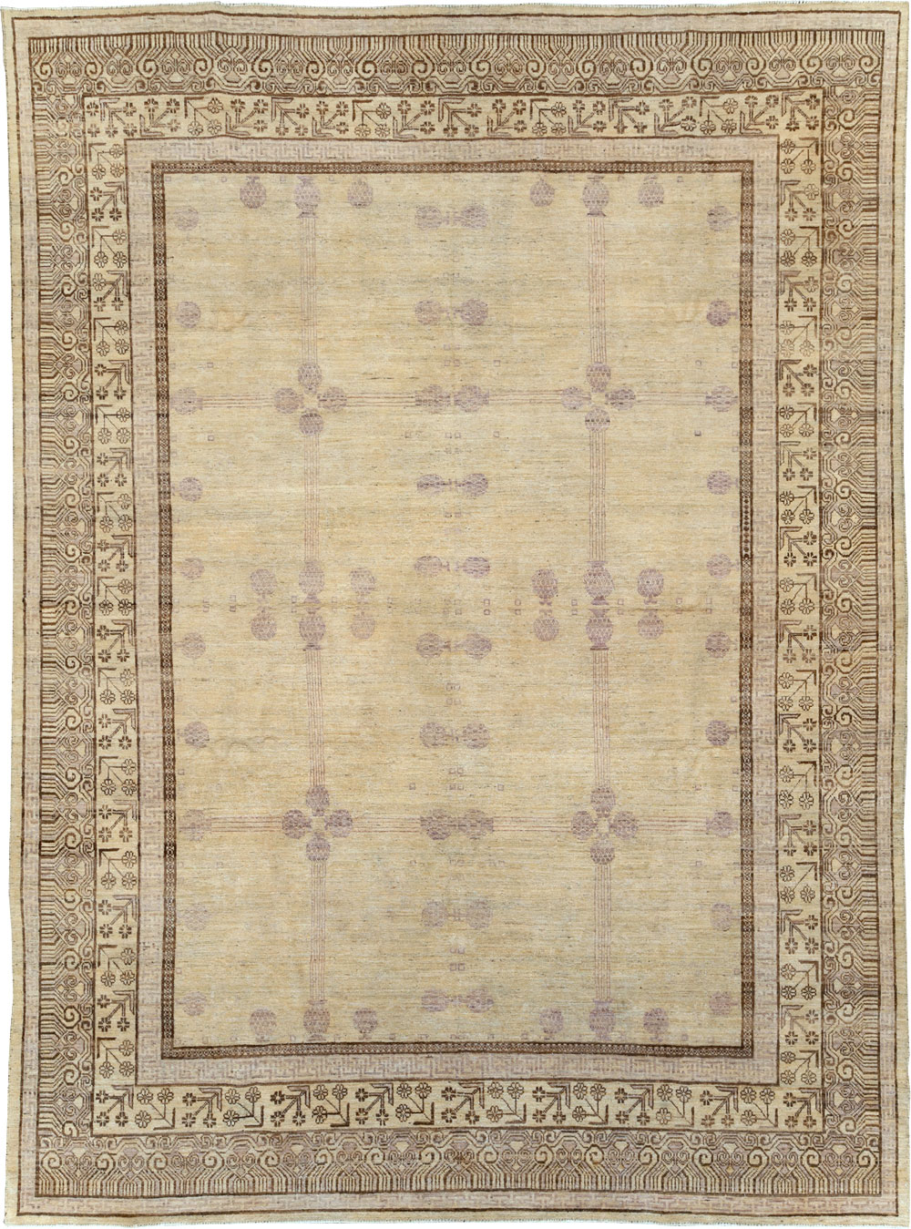 Modern East Turkestan Khotan Room Size Carpet, No.30270 - Galerie Shabab