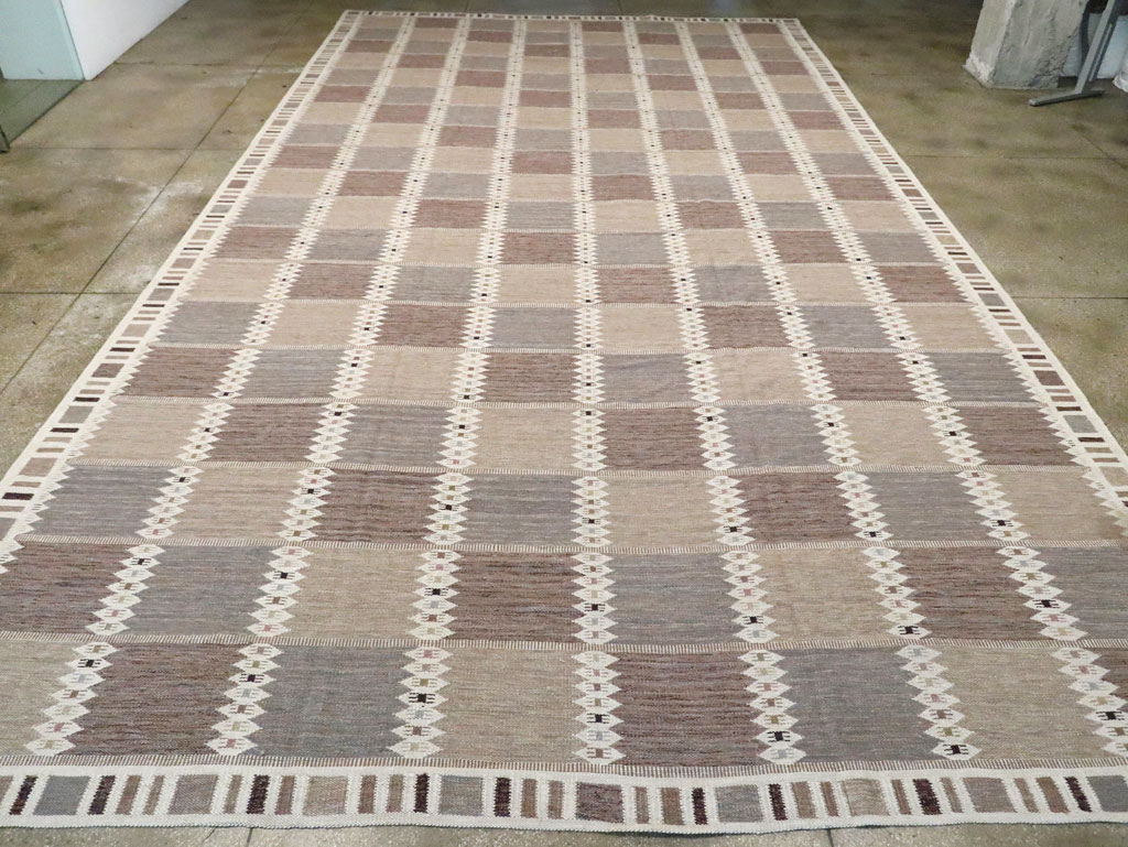 Modern Turkish Flatweave Kilim Oversize Carpet , No.30277 - Galerie Shabab