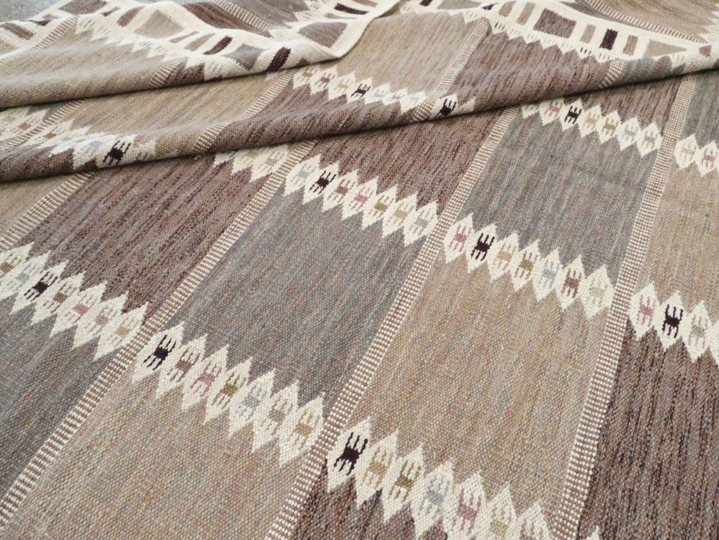Modern Turkish Flatweave Kilim Oversize Carpet , No.30277 - Galerie Shabab