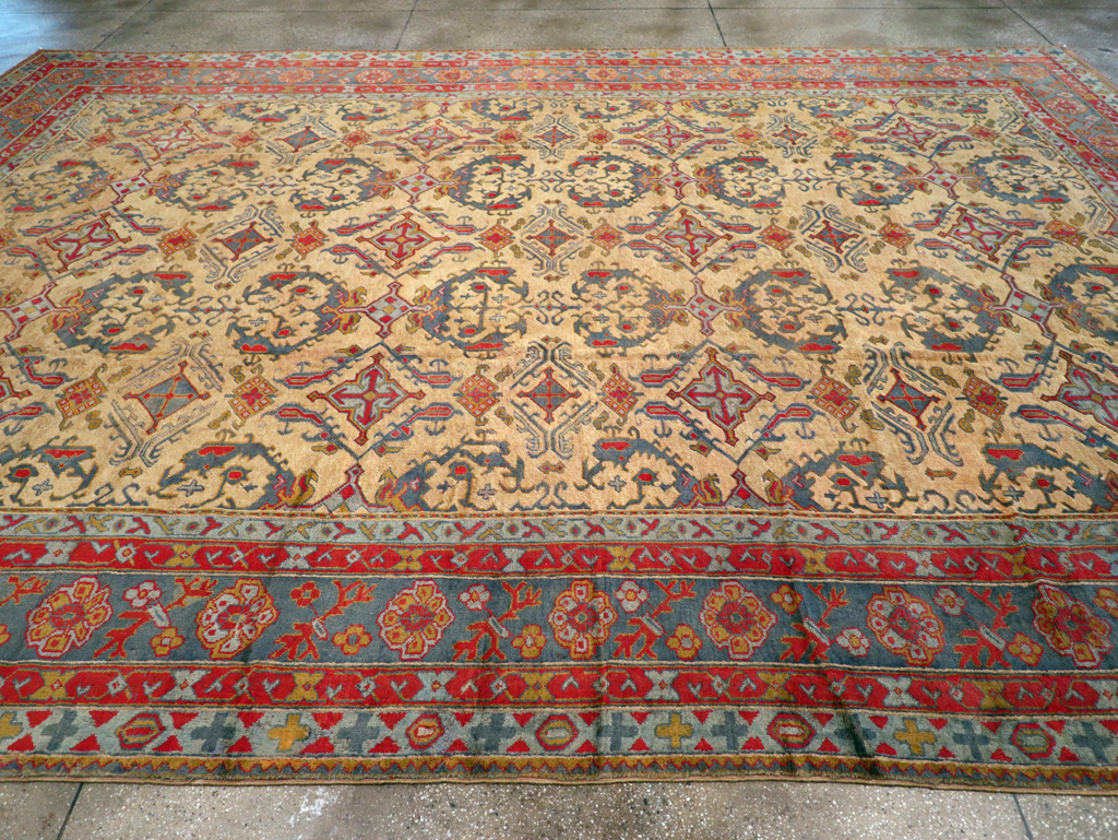 Antique Turkish Oushak Carpet, No.30294 - Galerie Shabab
