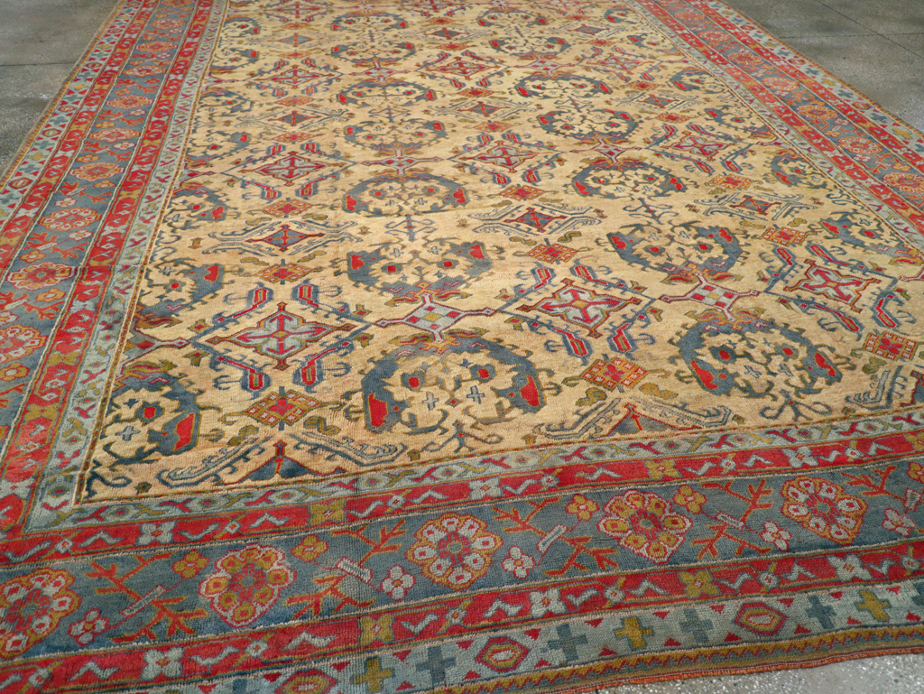 Antique Turkish Oushak Carpet, No.30294 - Galerie Shabab