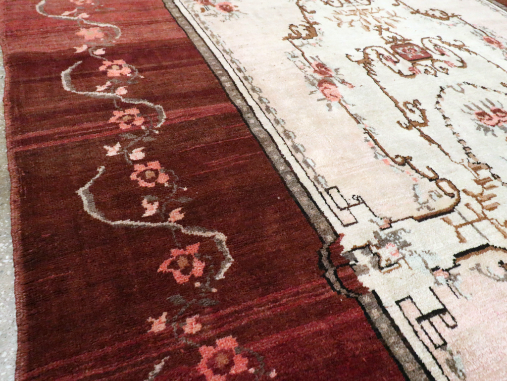 French Inspired Vintage Turkish Anatolian Small Room Size Carpet, No.30295 - Galerie Shabab