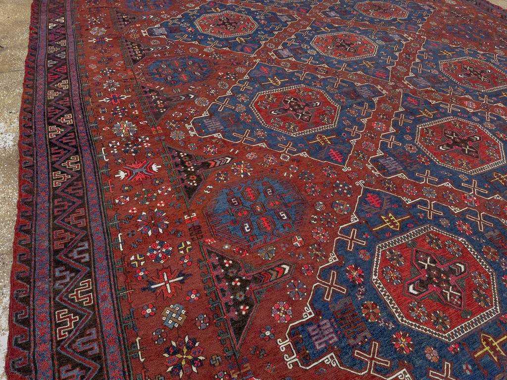 Antique Central Asian Soumak Large Carpet, No.30298 - Galerie Shabab