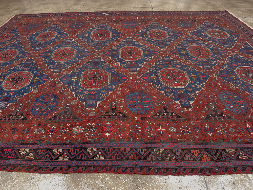 Antique Central Asian Soumak Large Carpet, No.30298 - Galerie Shabab