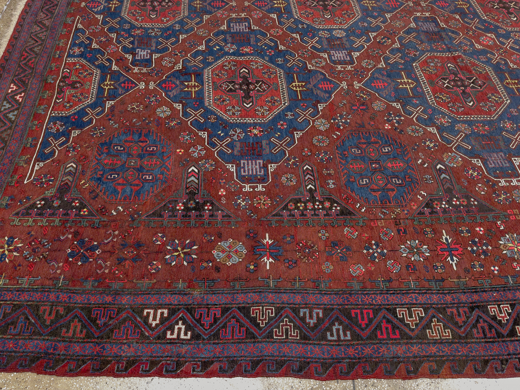 Antique Central Asian Soumak Large Carpet, No.30298 - Galerie Shabab