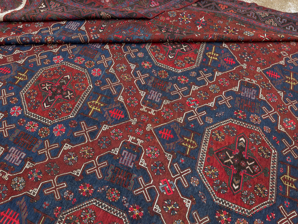 Antique Central Asian Soumak Large Carpet, No.30298 - Galerie Shabab