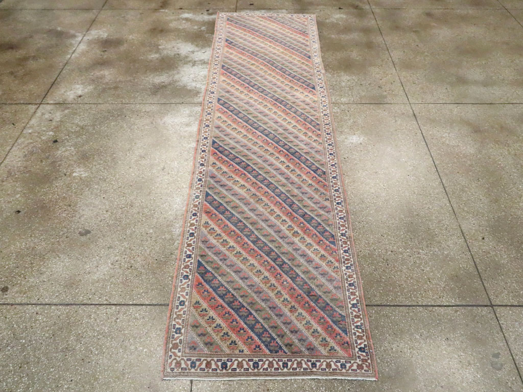 Vintage Turkish Anatolian Runner, No.30304 - Galerie Shabab