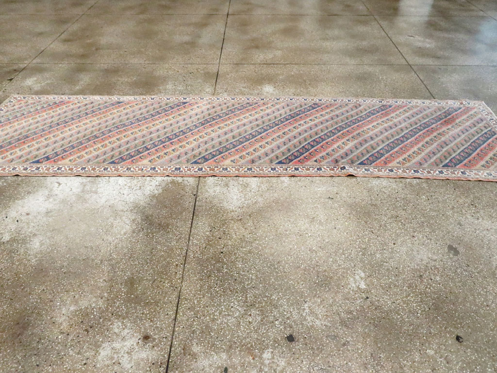 Vintage Turkish Anatolian Runner, No.30304 - Galerie Shabab