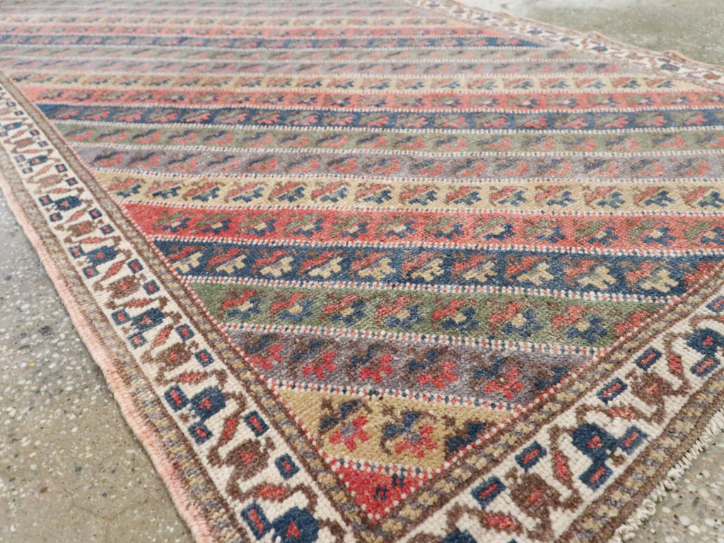 Vintage Turkish Anatolian Runner, No.30304 - Galerie Shabab